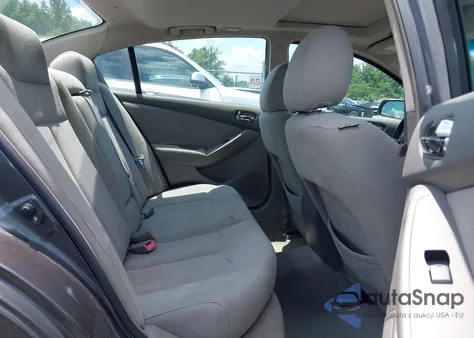 2010 Nissan Altima 2.5 S z USA, uszkodzony, nr VIN 1N4AL2AP2AN489059